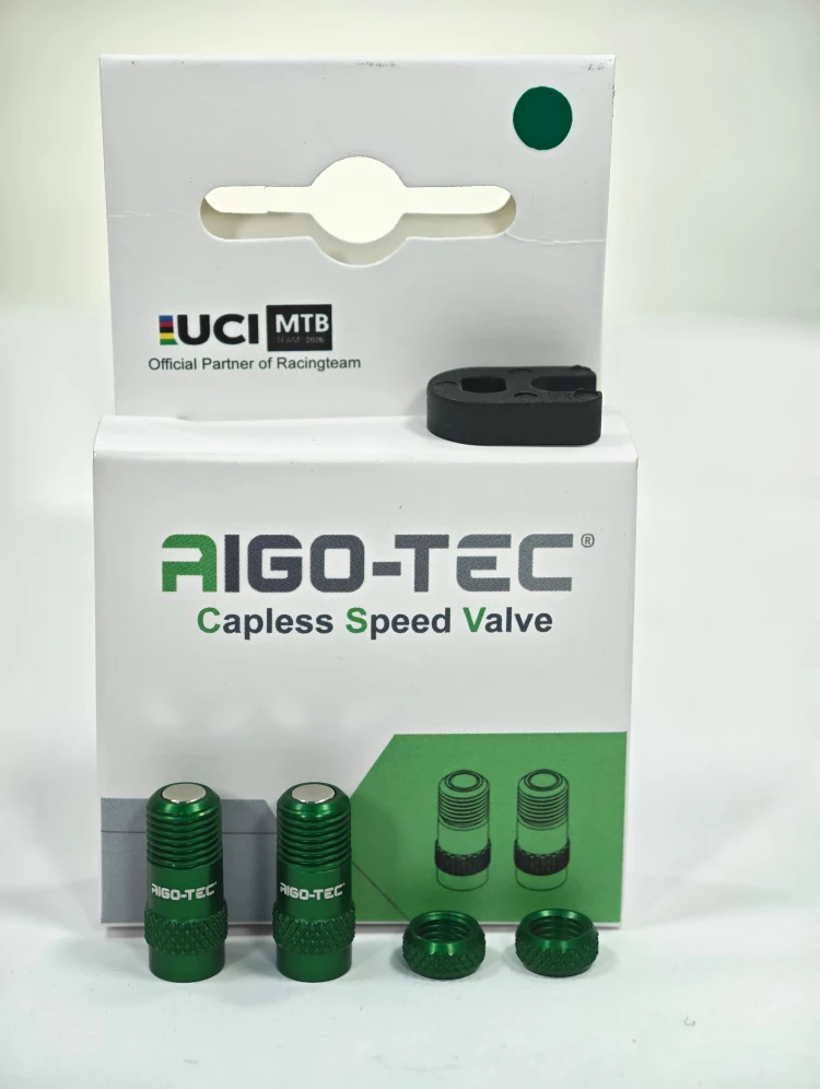 2 Зелёных клапана AIGO-TEC CSV, переходник Presta–Schrader, алюминиевые.