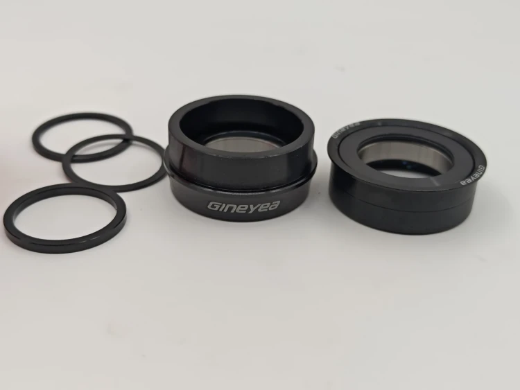 Gineyea, Ø46mm вал, Ø30mmX30mm, 79/83mm. Полностью алюминиевая.