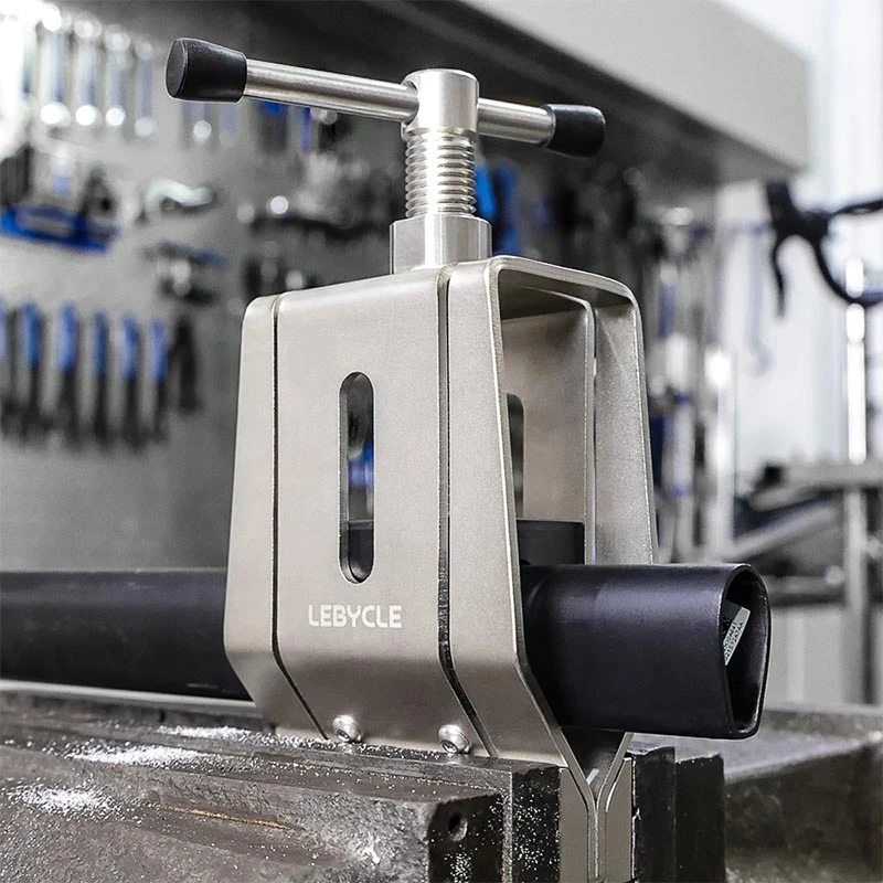 Направляющая для отпиливания Special shaped tube saw guide